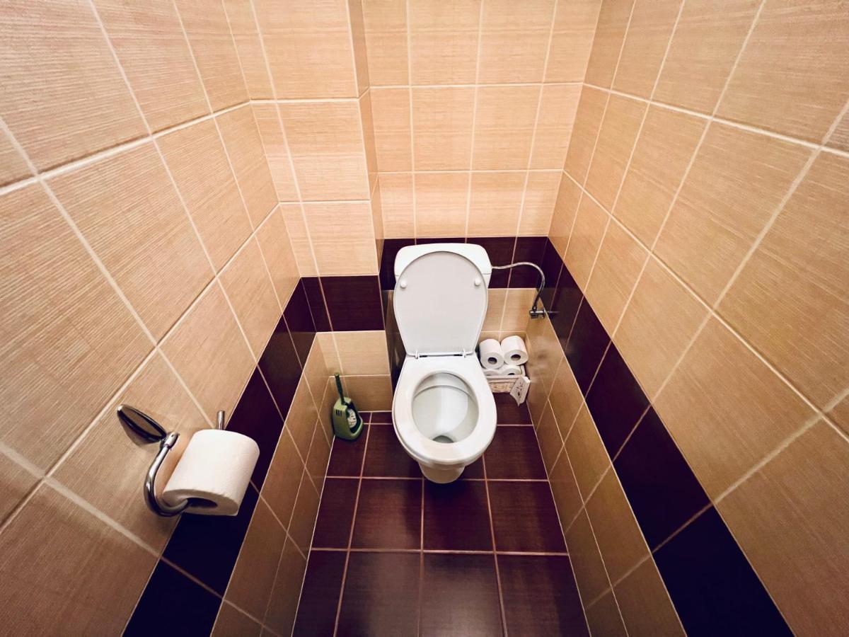 Apartman Pod Fontanou Кремниця Екстер'єр фото